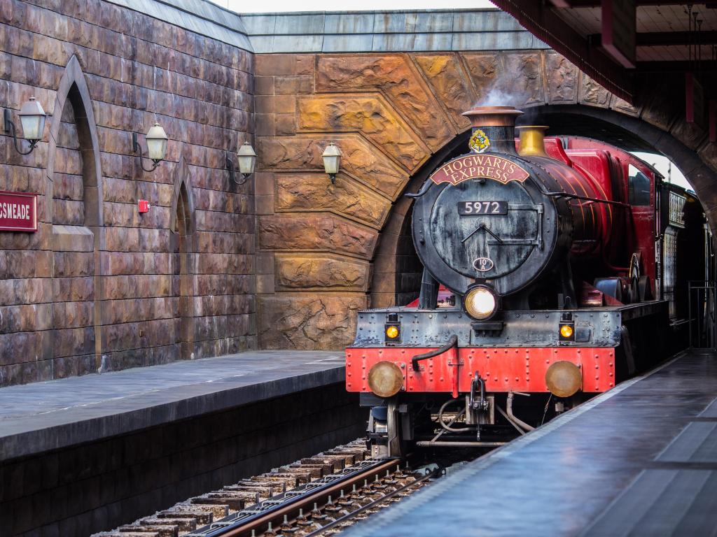 Hogwarts Express approaching Hogsmeade station in Universal Orlando