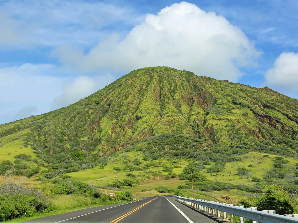 Scenic road looping around the Koko Crater on Oahu Island in Hawaii.