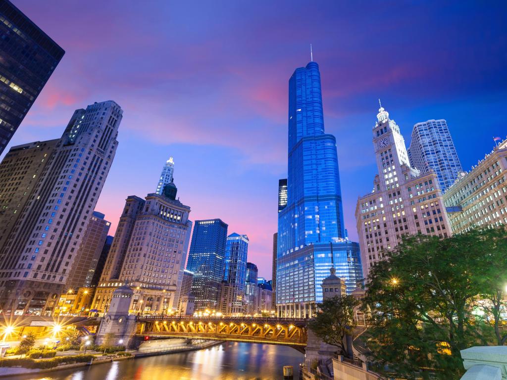 Chicago downtown and Chicago River with bridges and Willis Tower 