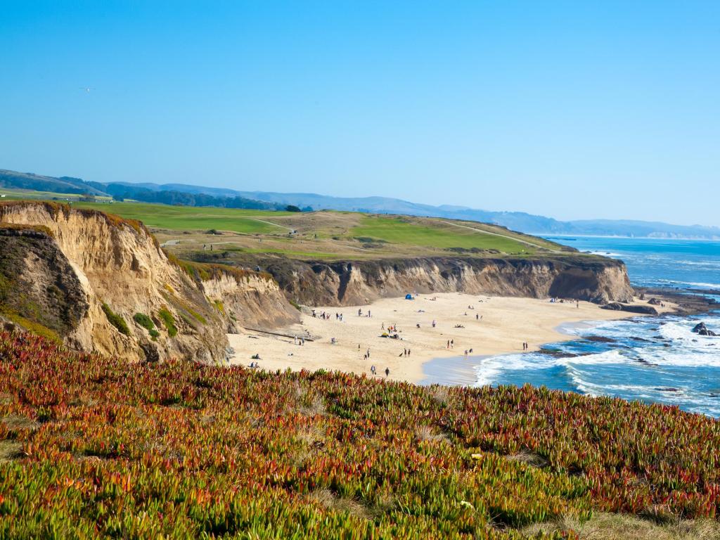 Beach and seaside cliffs at Half Moon Bay 