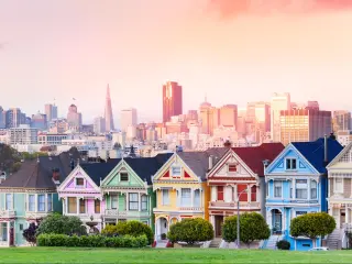 Evening skyline of San Francisco, "Painted Ladies"