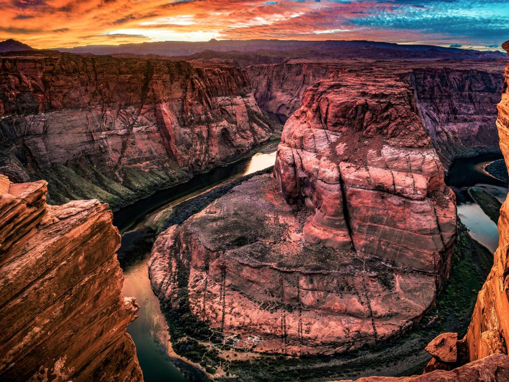 Horseshoe Bend, Arizona, USA at sunset.