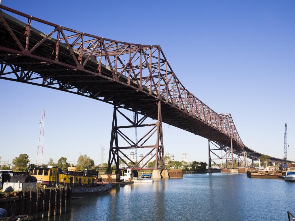 The Skyway Bridge along I-90 in Chicago on a bright day.