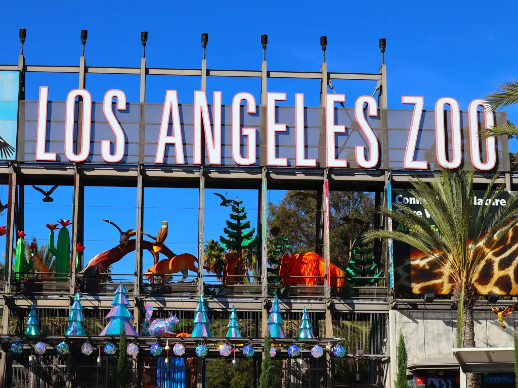 Entrance of Los Angeles Zoo on a sunny day