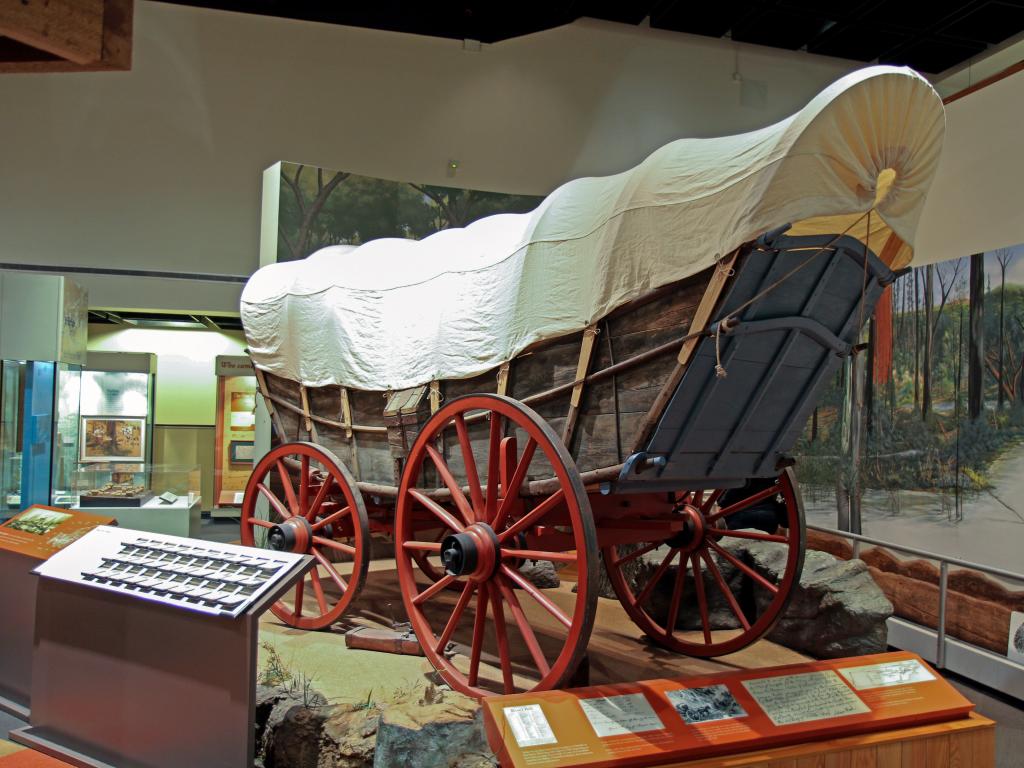 Western covered wagon in the Tennessee State Museum, Nashville