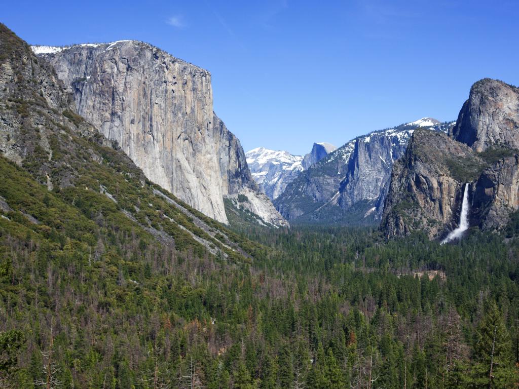 El Capitan and the Half Dome in Yosemite Valley, Yosemite National Park from Tunnel View.