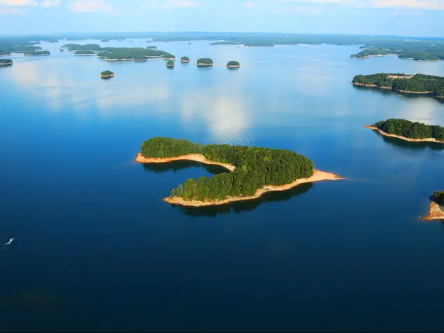 Aerial view of the many islands on Lake Lanier in Georgia