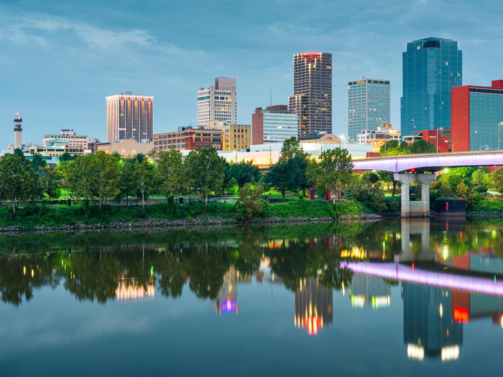 Little Rock, Arkansas, USA skyline on the river at twilight.