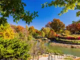 Beautiful fall color fo Veterans Park at Tulsa, Oklahoma