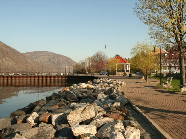 Cold Spring, NY in the early morning, at water front park with band stand, and view of Storm King Mountain.