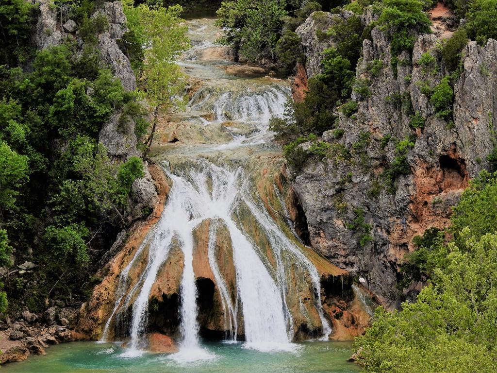 Waterfall in Turner Falls Park in Oklahoma