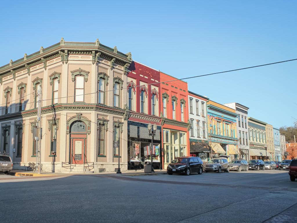Street view of historic Hannibal, MO on a sunny day 