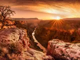 View of the Grand Canyon rockery at sunset