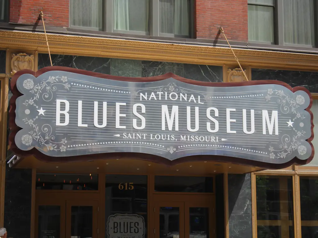 The sign above the museum's entrance, reads "National Blues Museum, Saint Louis, Missouri"