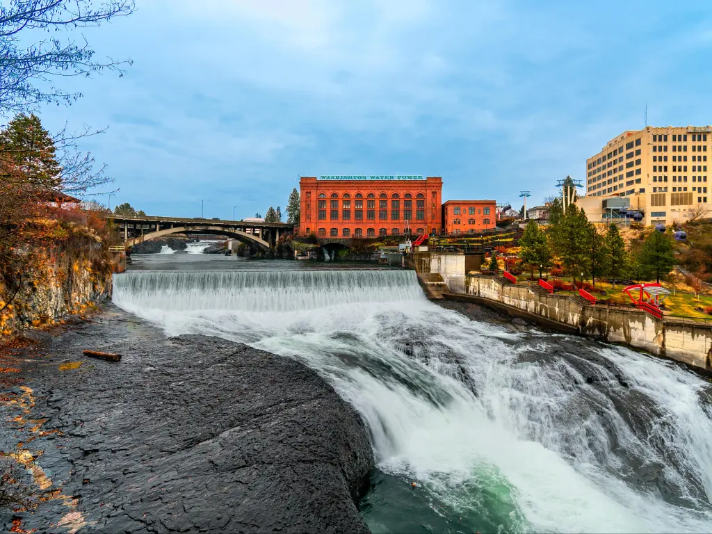 Impressive view of the Spokane Falls And The City