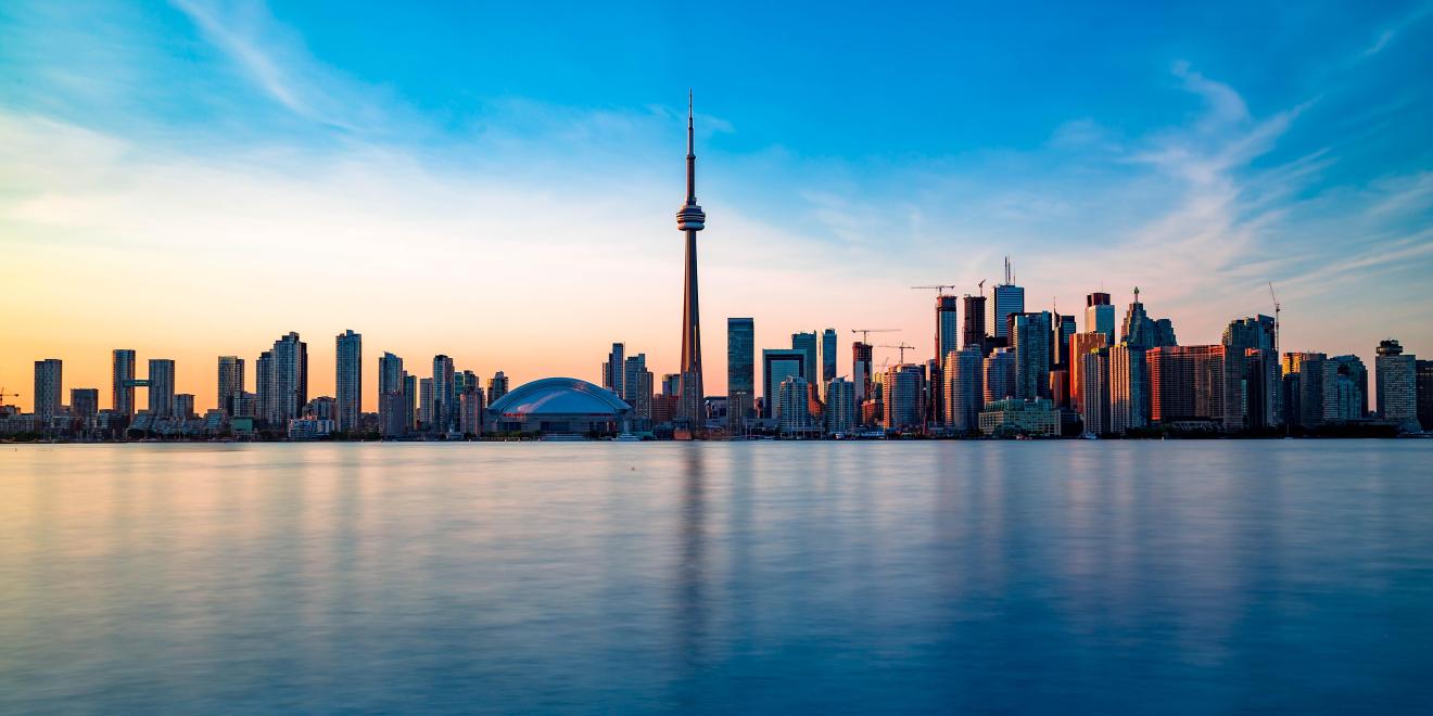 Is there a ferry from Buffalo to Toronto?