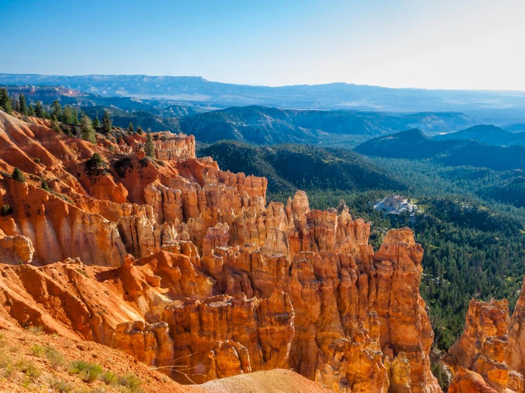 Sandstone monuments, Bryce National Park, Utah, USA against a blue sky.