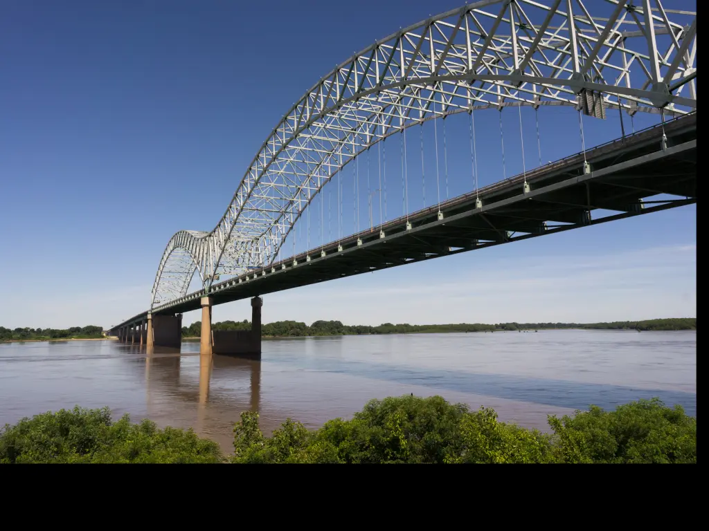 Hernando de Soto bridge over the Mississippi from Memphis, Tennessee to Arkansas