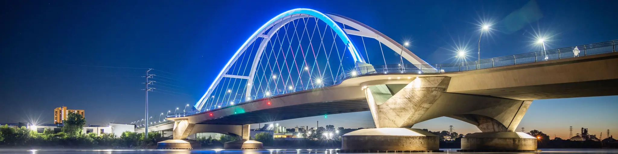Bridge in Minneapolis, lit up at night