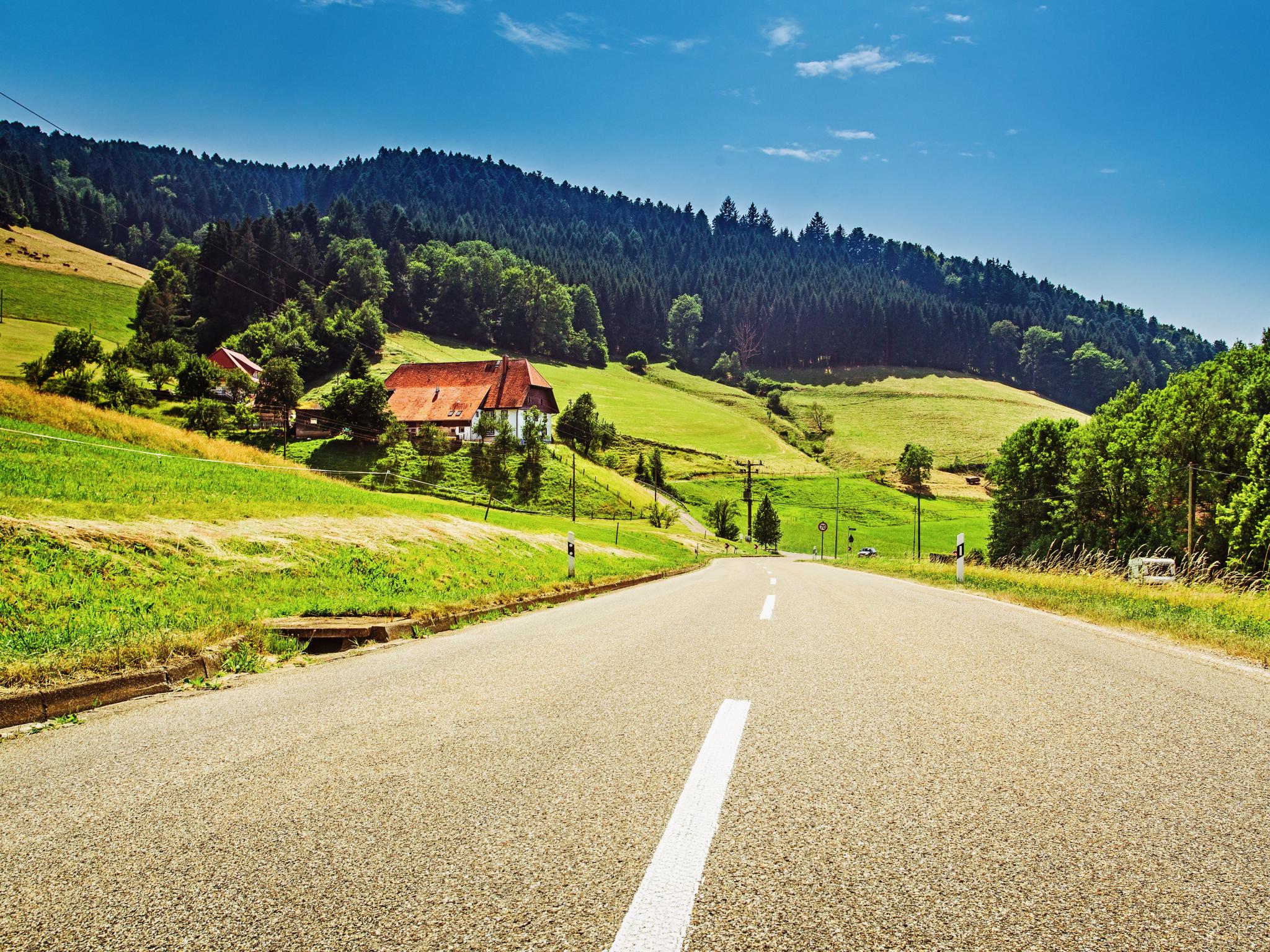 Germany driving tips: Rules of the road, parking and the all-important  etiquette - LazyTrips