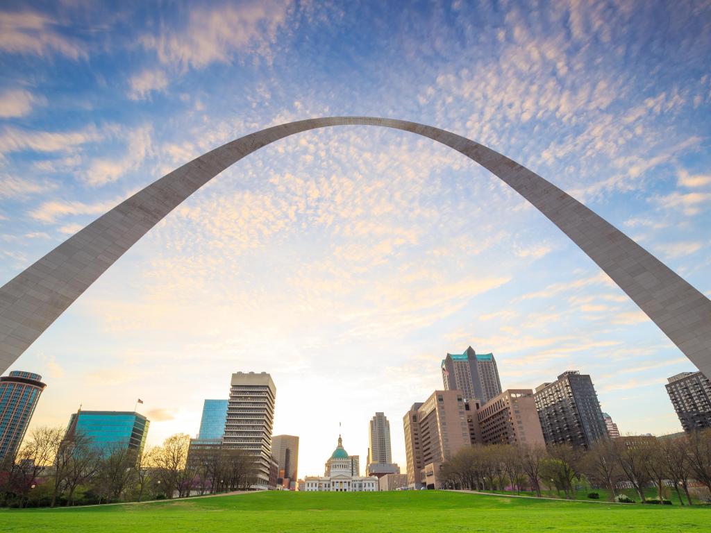 St. Louis, Missouri, USA with the city of St. Louis skyline at twilight.