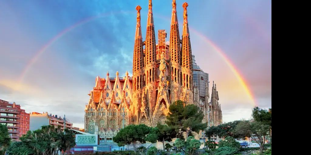Our Spain road trip itinerary starts in Barcelona