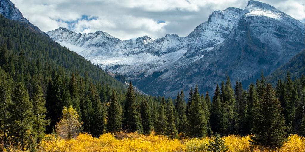 The mountains of Sun Valley, Idaho, in the autumn on a cloudy day