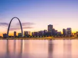 St Louis skyline at sunset, with the famous Gateway Arch in view