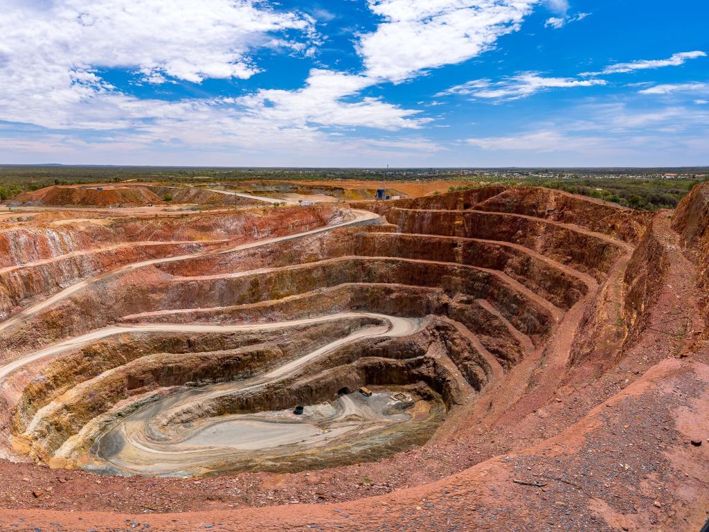 Fort Bourke Hill Lookout, Peak Gold Mines in Cobar