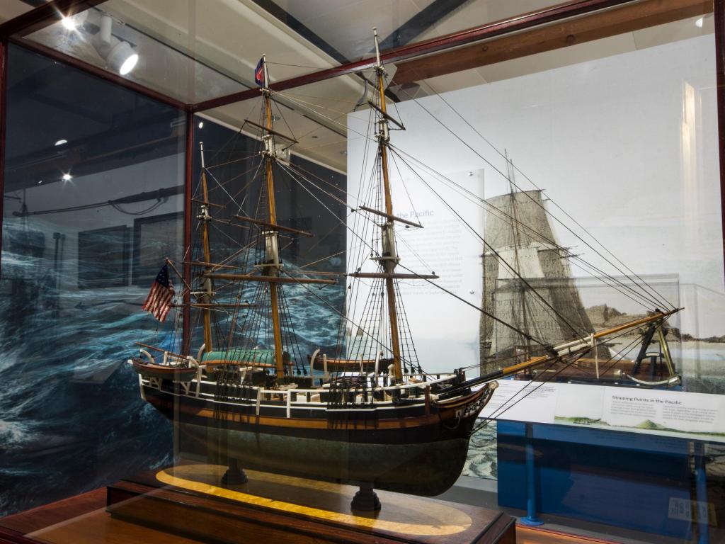 Model replica of a ship at an museum exhibition indoors