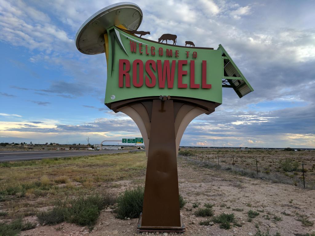 Welcome to Roswell Sign, USA