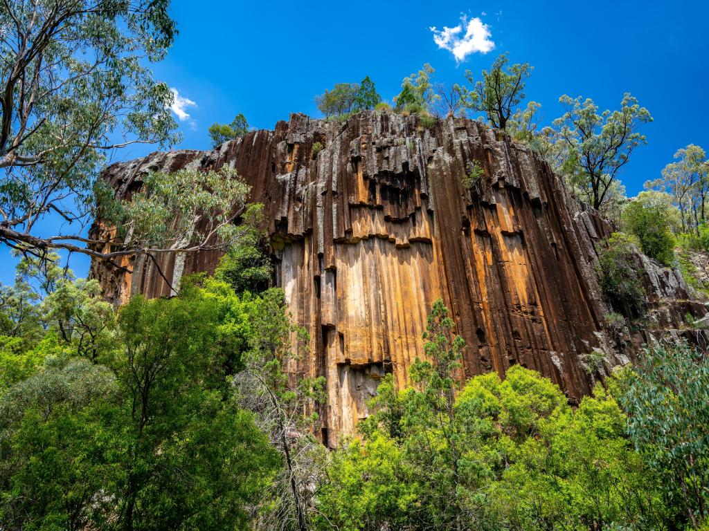 Sawn Rocks lookout in Mount Kaputar National Park on a sunny day