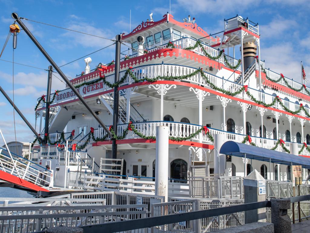 Georgia Queen steam boat close up, sunny weather