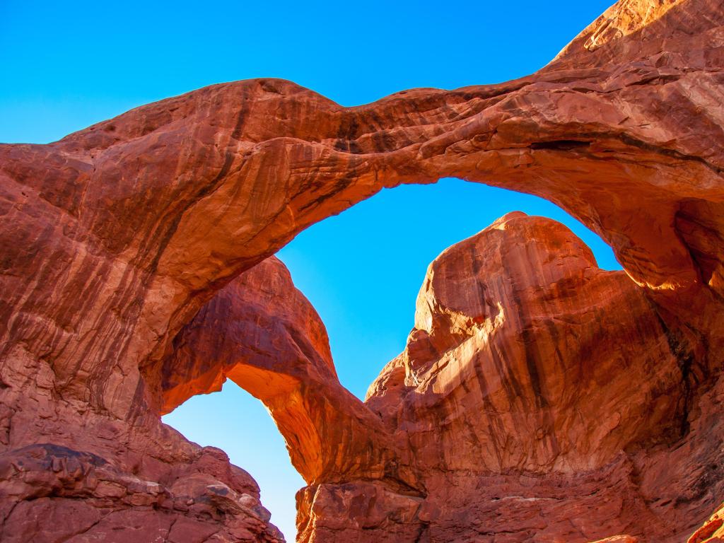 Grand arch in Arches National Park, Utah, USA on a sunny day.
