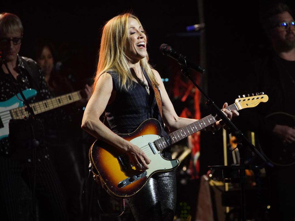 Sheryl Crow performs a the Beacon Theatre in New York City as part of Love Rocks NYC benefit concert