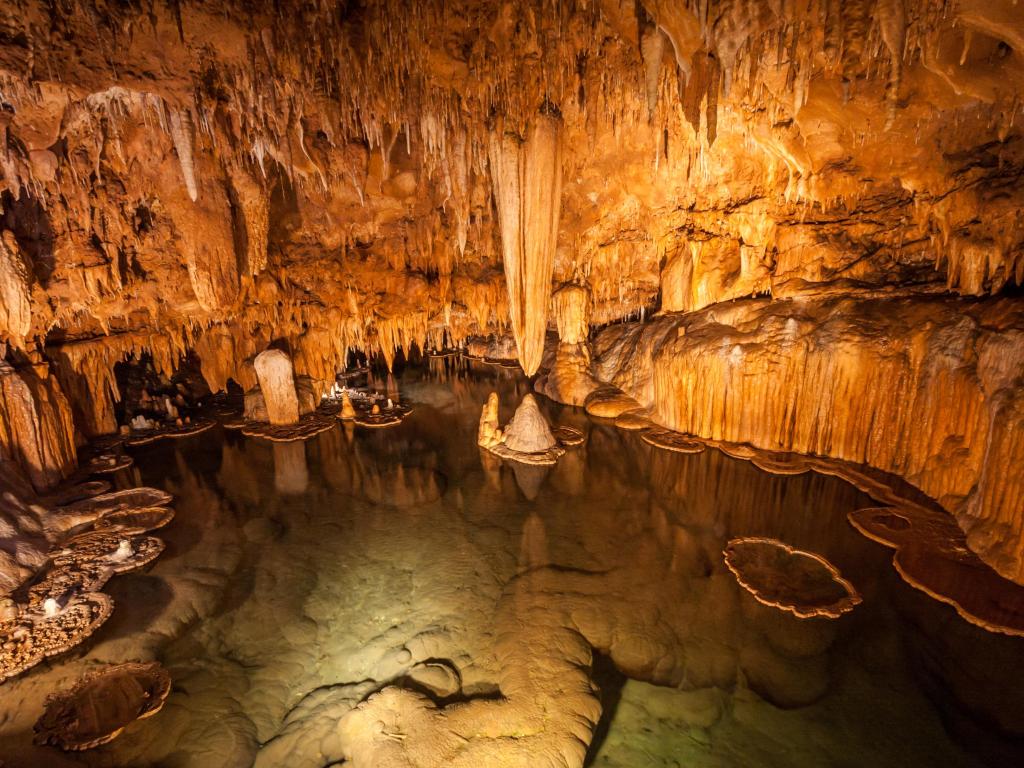 Lily Pad Room in Onondaga Cave, National Landmark, Missouri, USA.