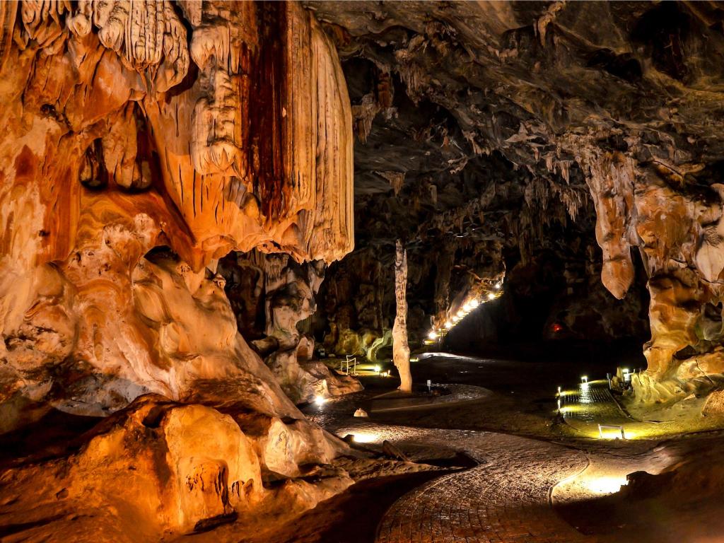  Adventure in Mammoth cave National park