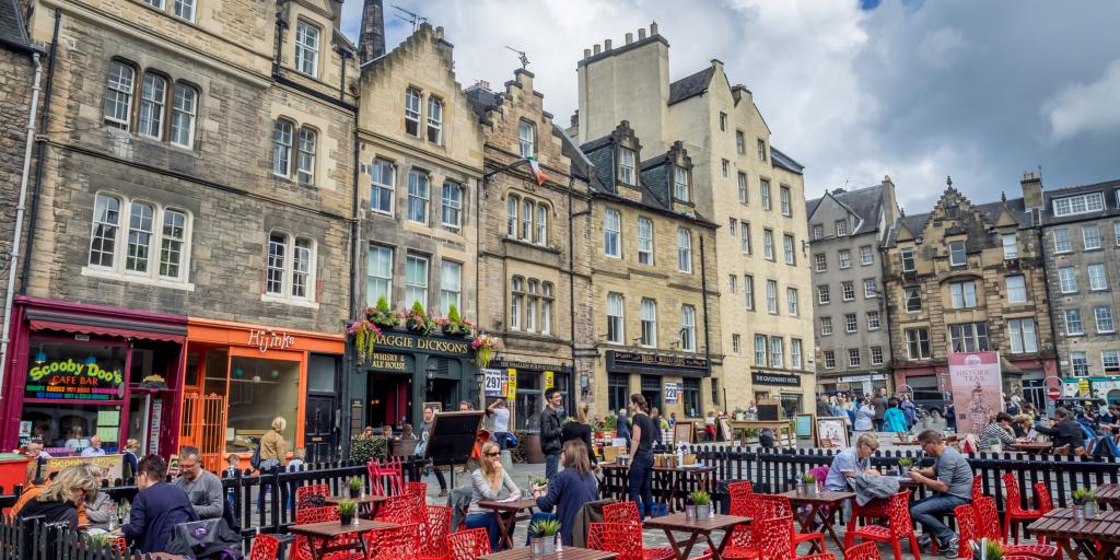 Cafes and shops in Grassmarket, Edinburgh 