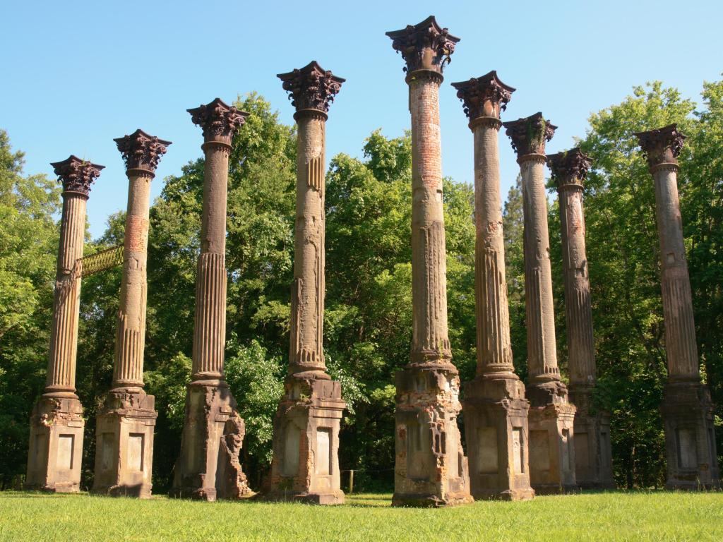 Windsor Ruins pillars in daylight