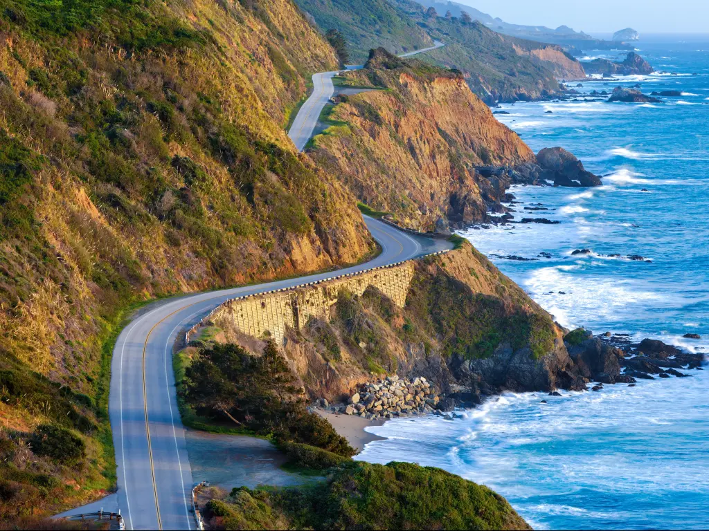 Pacific Coast Highway (Highway 1) at southern end of Big Sur, California, USA
