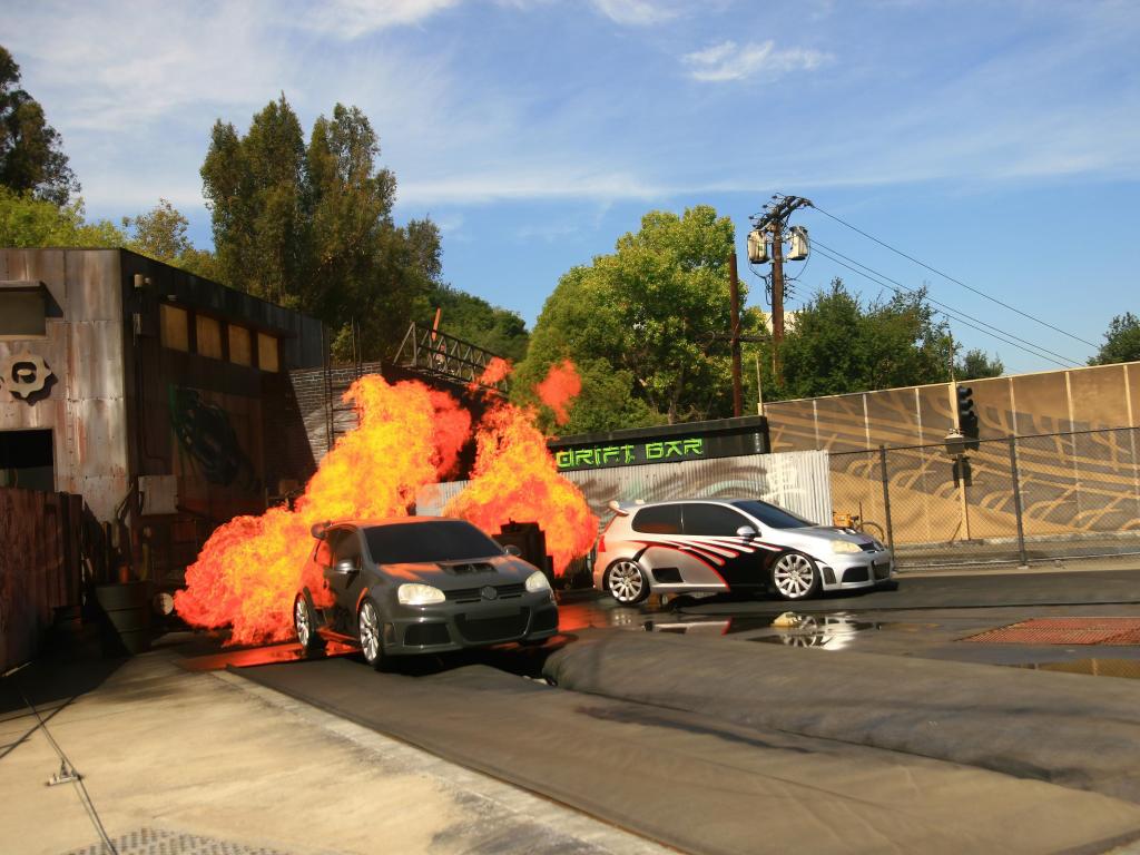 Special stage demonstrations with cars crashing into flames, at Universal Studios Hollywood