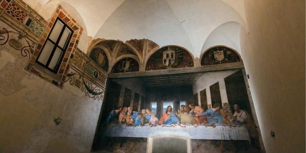 Da Vinci's Last Supper painting on the wall of the Refectory of the Santa Maria delle Grazie in Milan