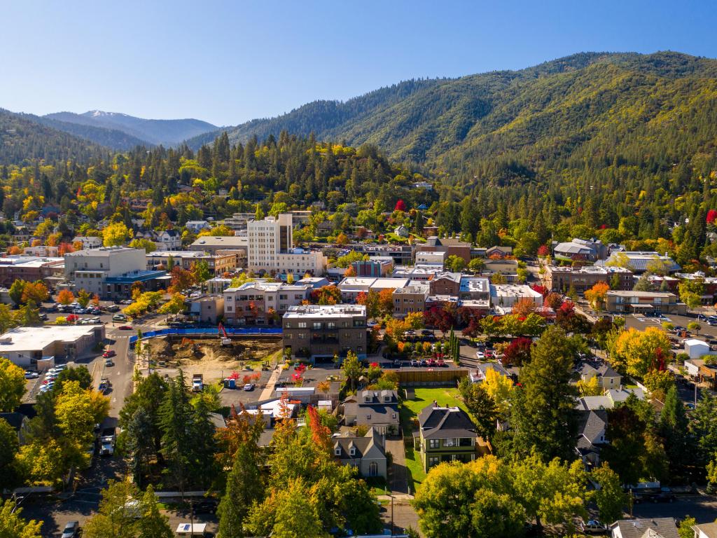 Aerial view of Ashland, Oregon, during a clear fall day.
