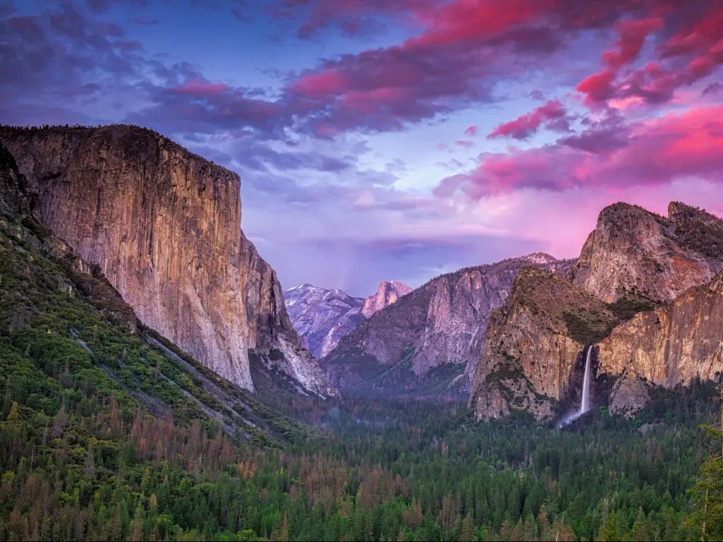 Vibrant sunset over Tunnel View of mountains in California's Yosemite National Park