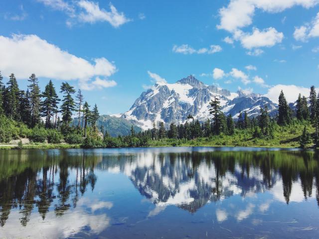 Landscape reflection Mount Shuksan and Picture lake, North Cascades National Park, Washington, USA