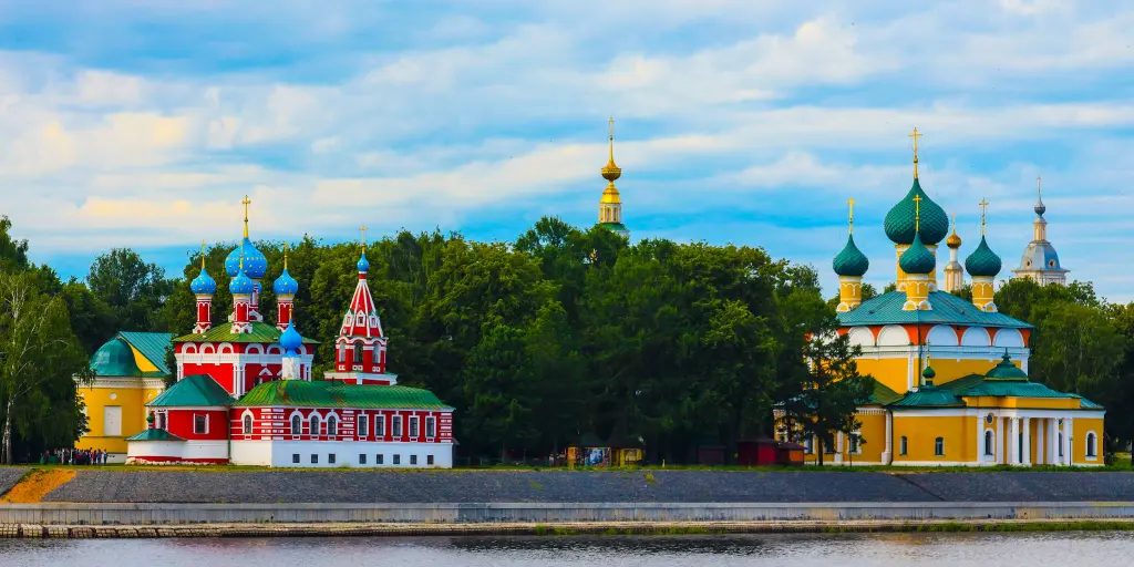 The red church of Tsarevitch Dmitry to the left and the yellow Transfiguration Cathedral to the right, Uglich, Russi