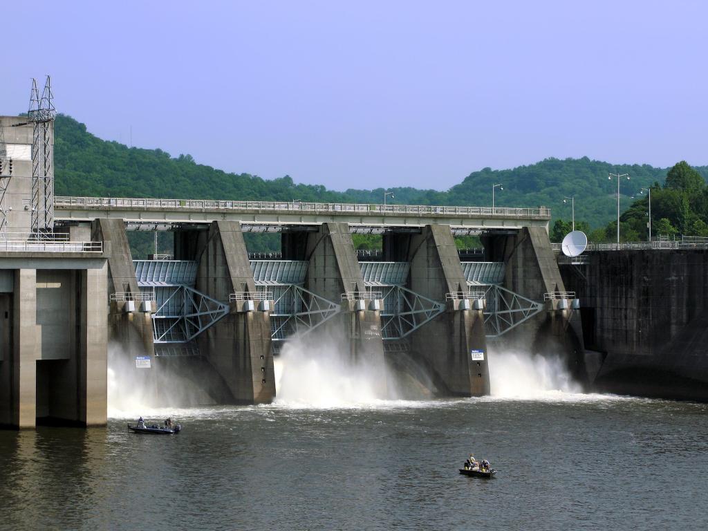 Cordell Hull Dam near Carthage, Tennessee on a bright day with some boats on the lake