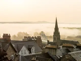 Day trip from Edinburgh to Stirling, Scotland - morning haze