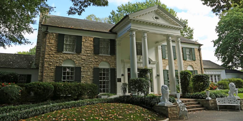 Graceland building in Memphis, Tennessee