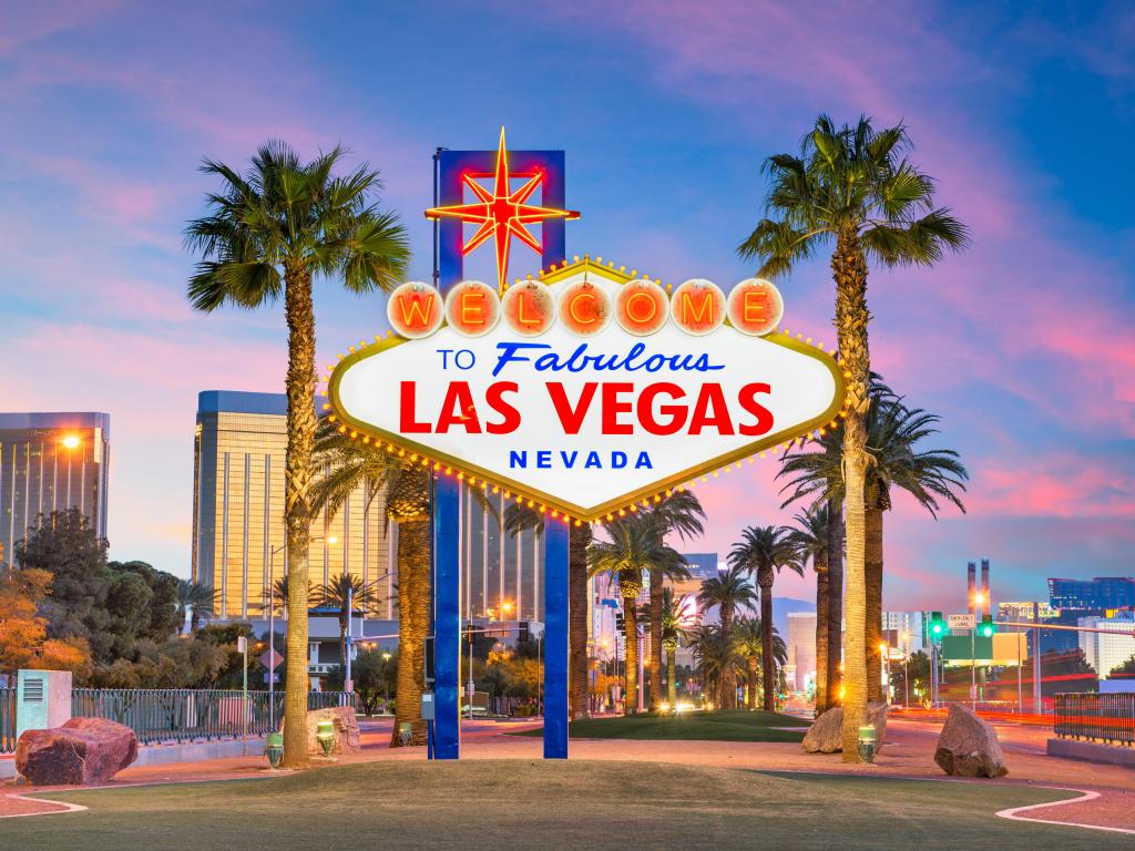 Welcome to Las Vegas sign lit up at dusk